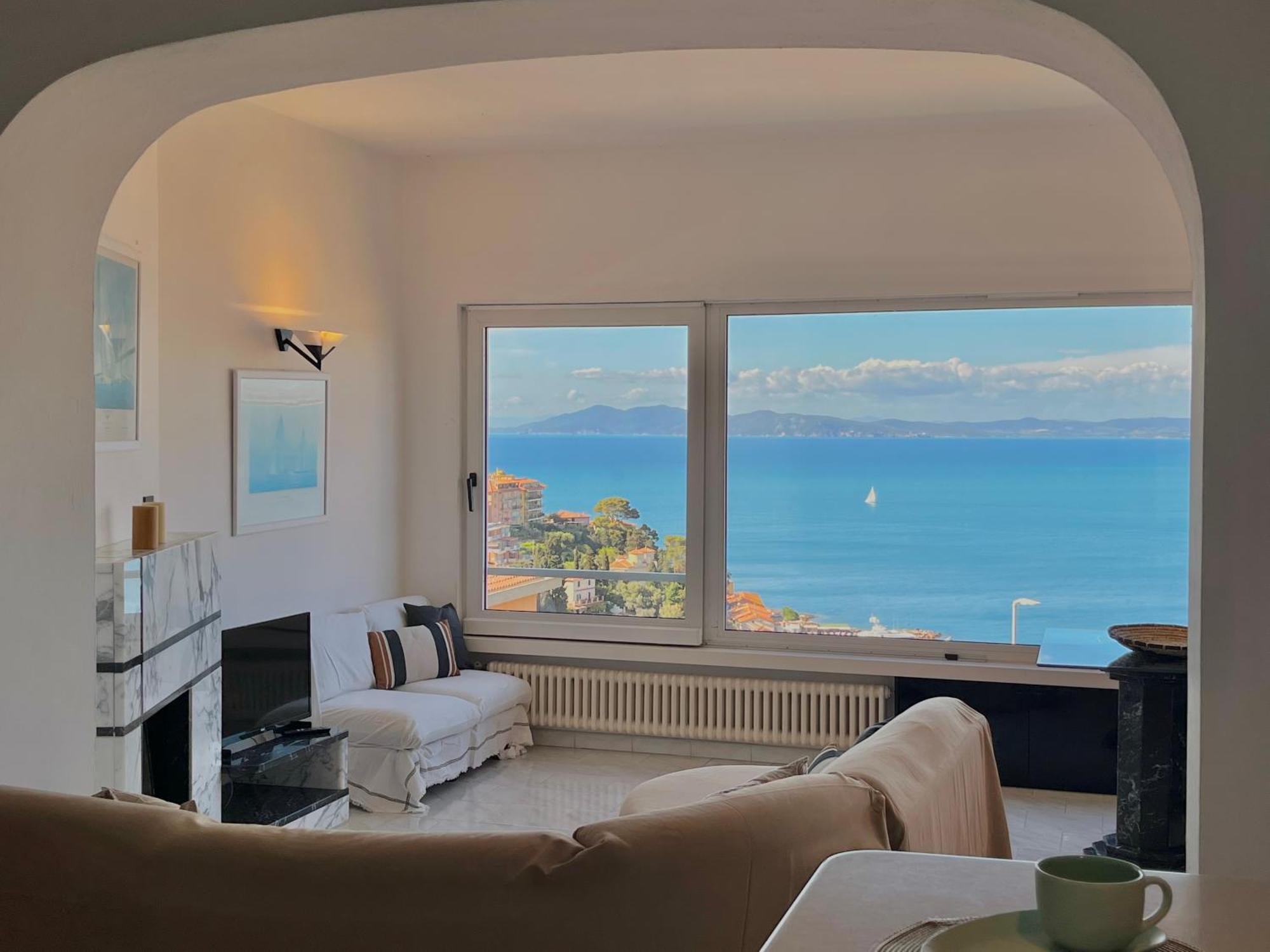 Porto Santo Stefano Vista Mare + Parcheggio Gratuito Apartment Luaran gambar
