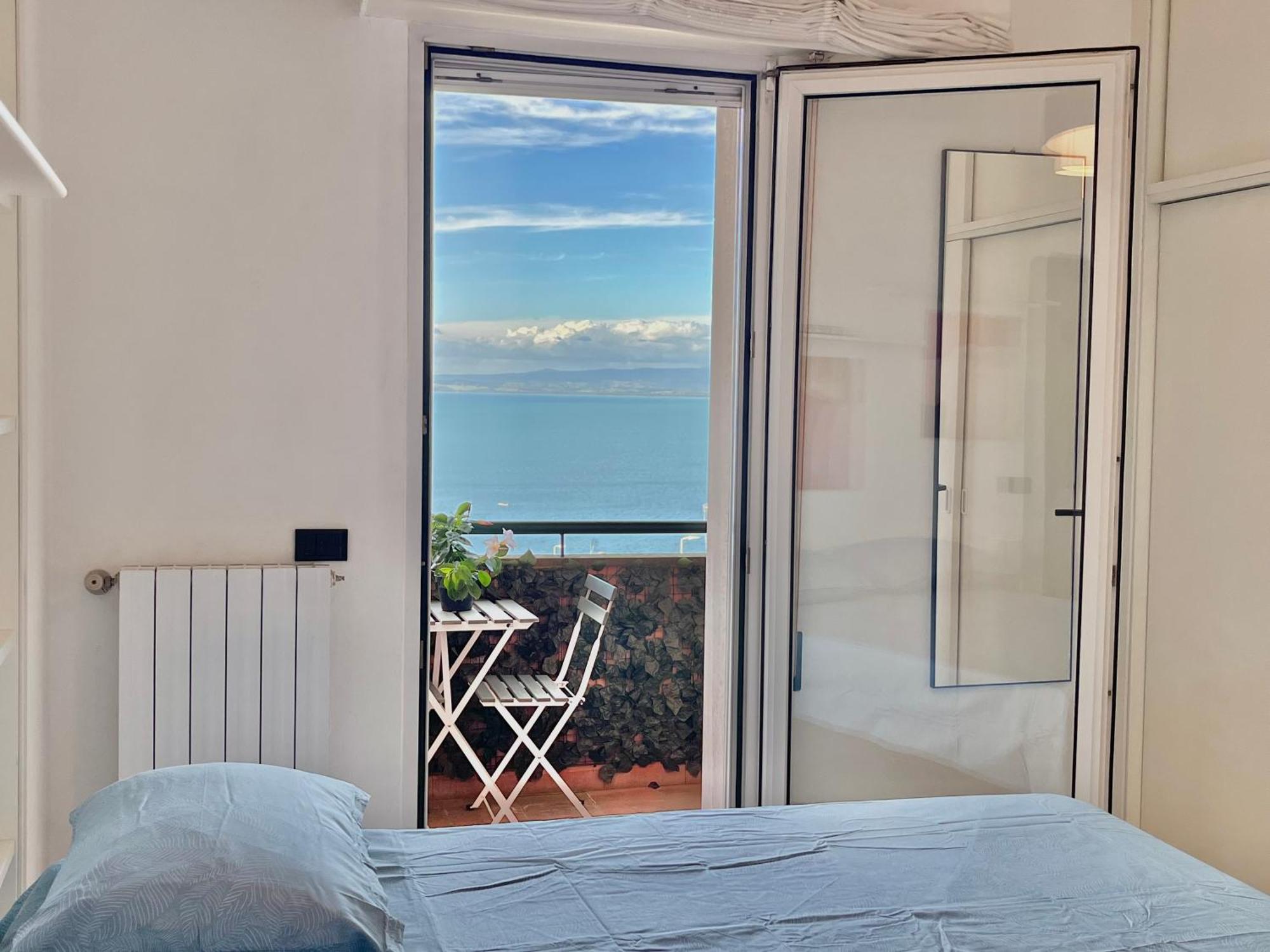 Porto Santo Stefano Vista Mare + Parcheggio Gratuito Apartment Luaran gambar