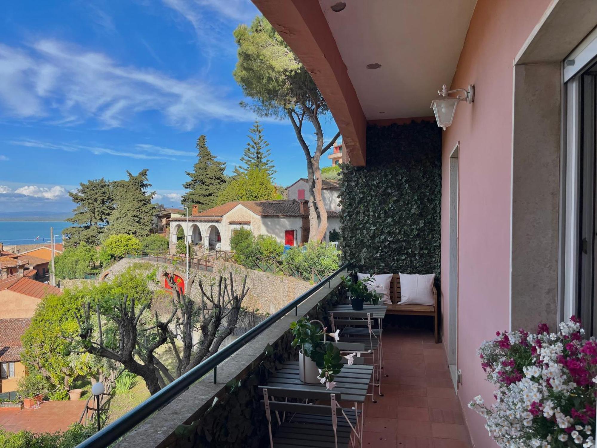 Porto Santo Stefano Vista Mare + Parcheggio Gratuito Apartment Luaran gambar